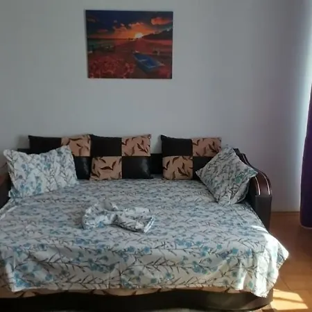 Apartment Nina
